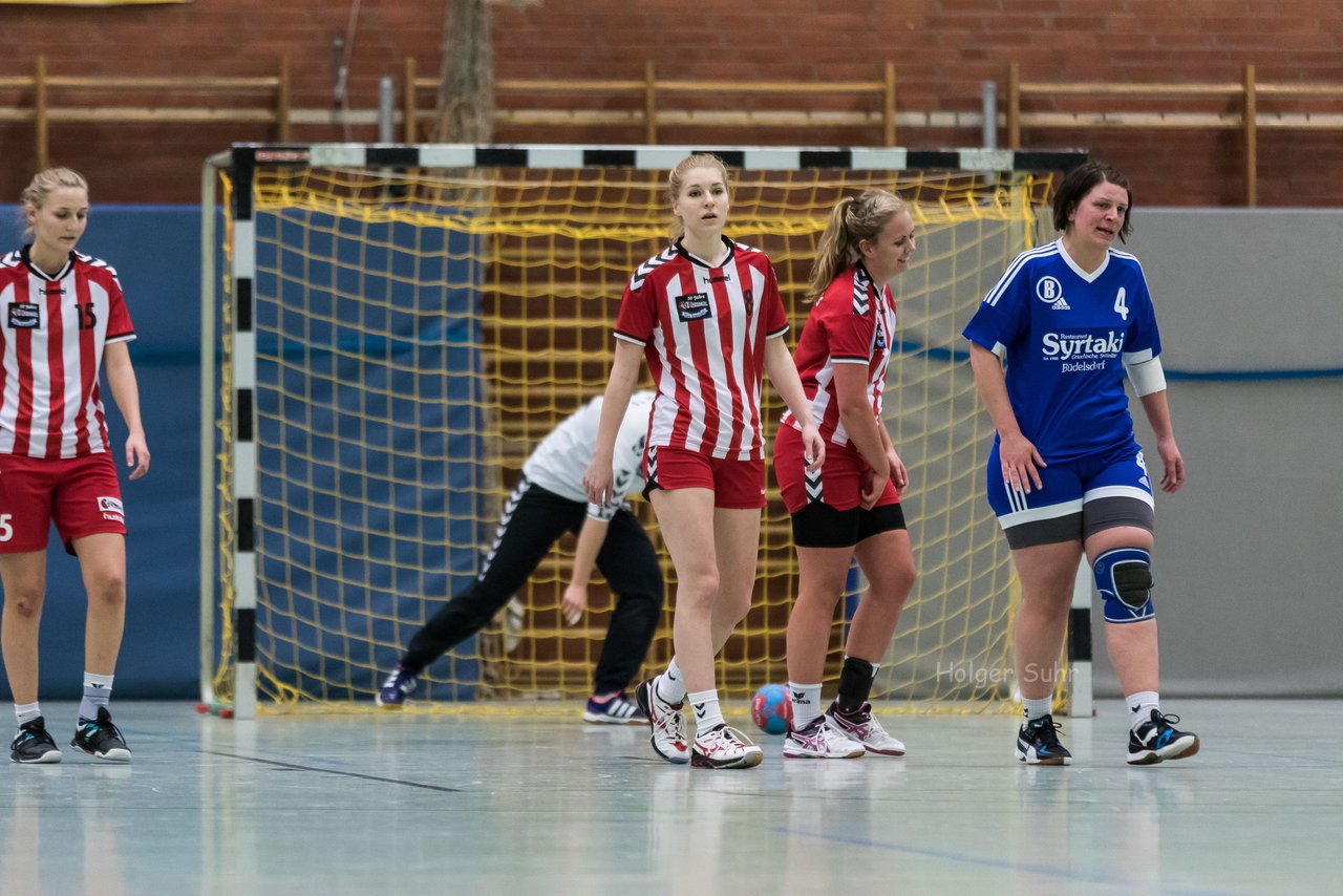 Bild 296 - Frauen Barmstedter TS - Buedelsdorfer TSV : Ergebnis: 26:12